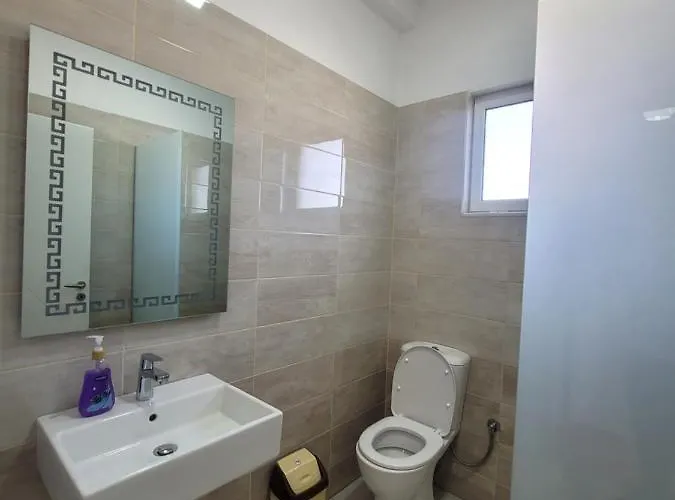 Black Pearl Hotel Ksamil