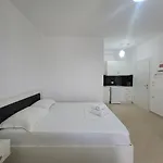 Black Pearl Hotel