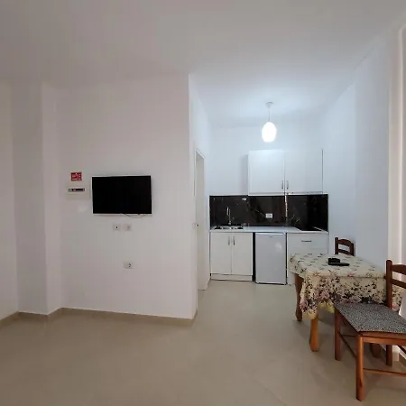 Black Pearl Hotel Ksamil