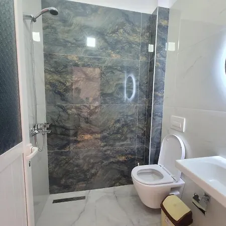 Black Pearl Hotel Apartment