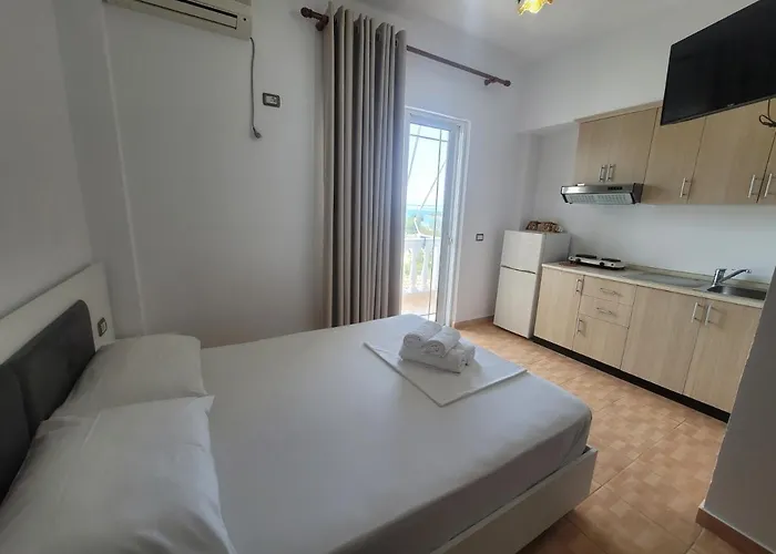 Black Pearl Hotel